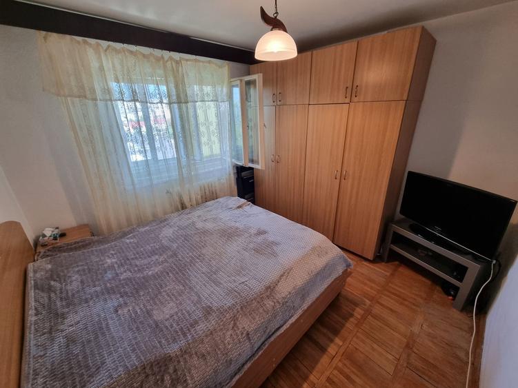 Apartament cu 2 camere decomandat, mobilat în Tomis Nord