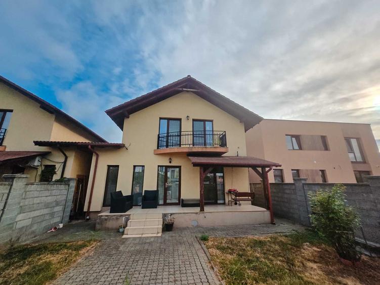 Casă cu 4 camere în Rudicica