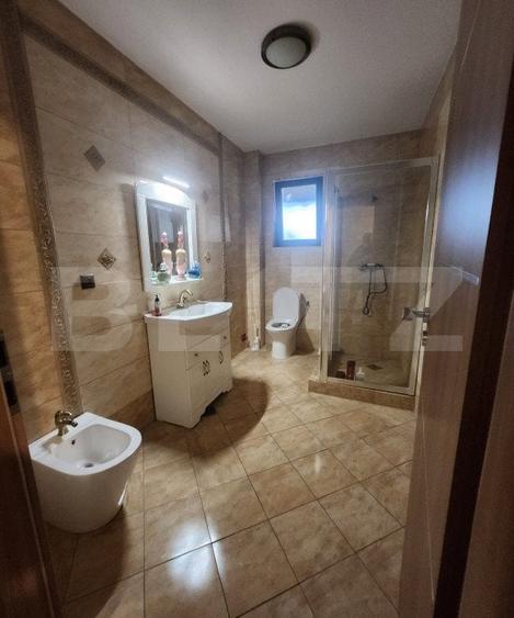 Casă individuală cu 5 camere cu Canalizare în Cristești