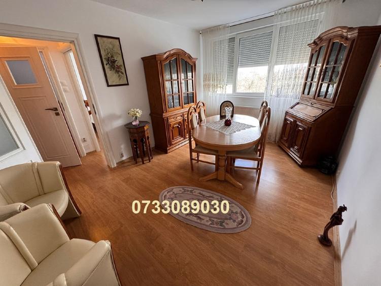 Apartament cu 3 camere semidecomandat în Drumul Taberei