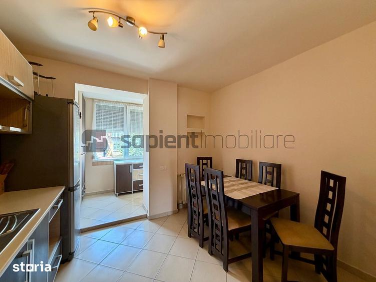Apartament cu 3 camere decomandat în Cetății