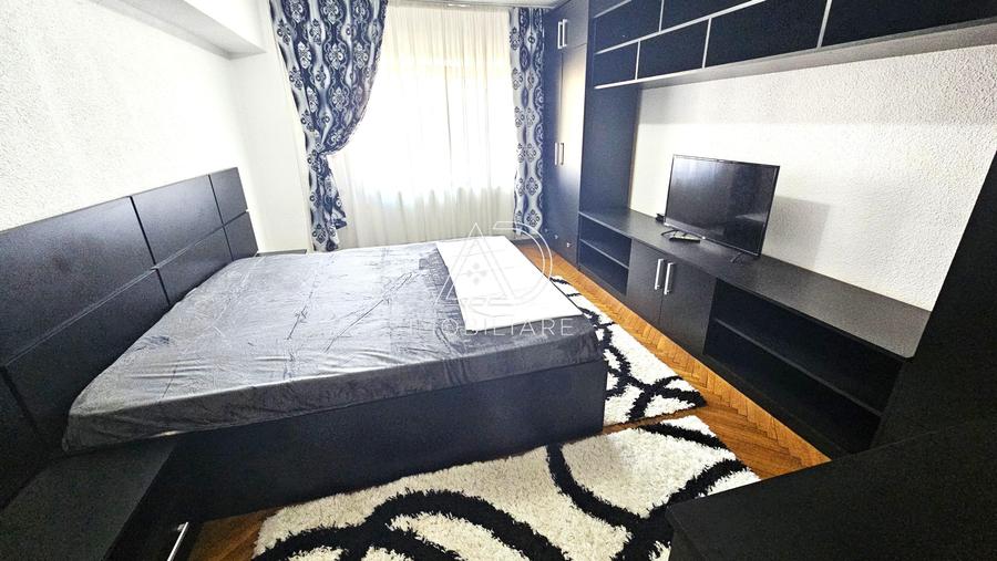 Apartament cu 3 camere decomandat în Victoria
