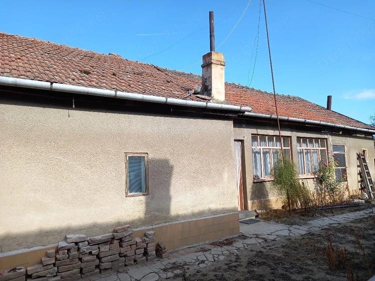 Casă cu 3 camere cu Teren 650 Mp în Central