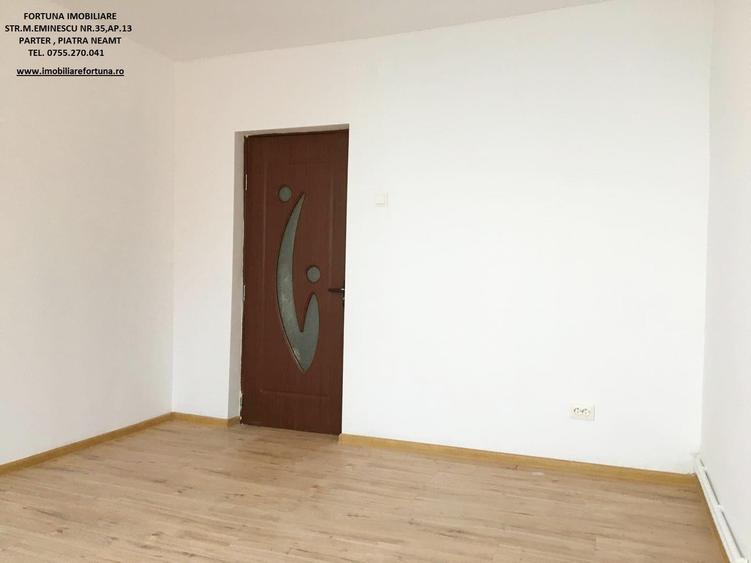 Apartament cu 3 camere decomandat în Mărăței