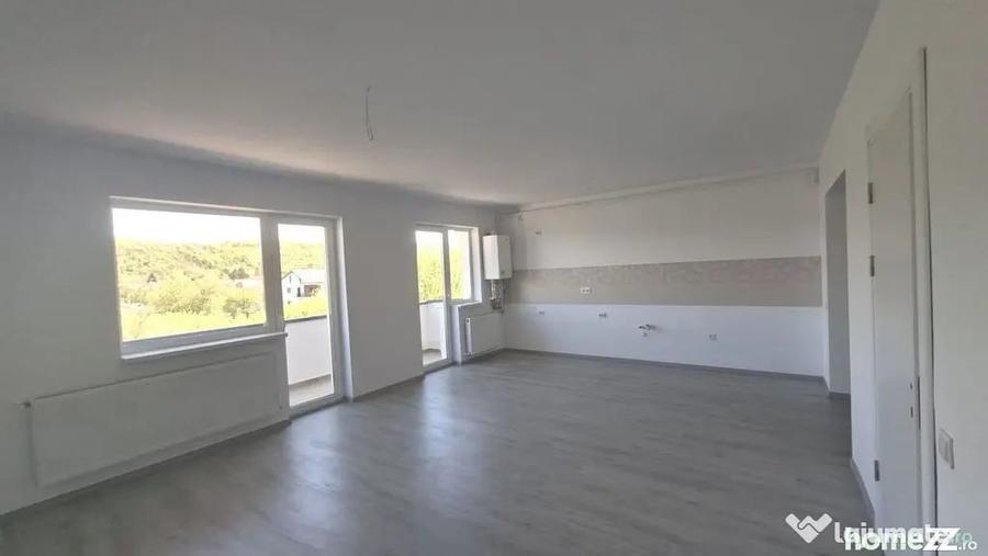 Apartament cu 2 camere decomandat în Ștefănești