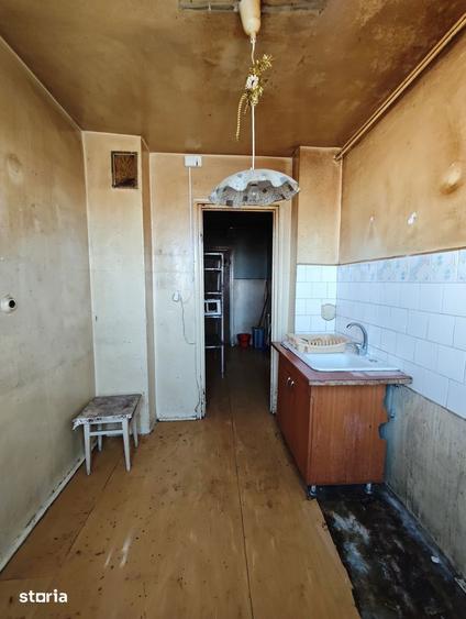 Apartament cu 2 camere decomandat în Titan