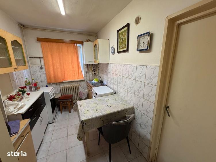 Apartament 2 camere, parter - zona Cetate - 6
