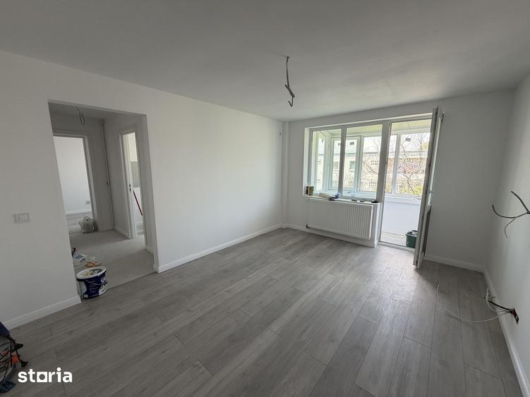 Apartament cu 3 camere în Andrei Mureșanu
