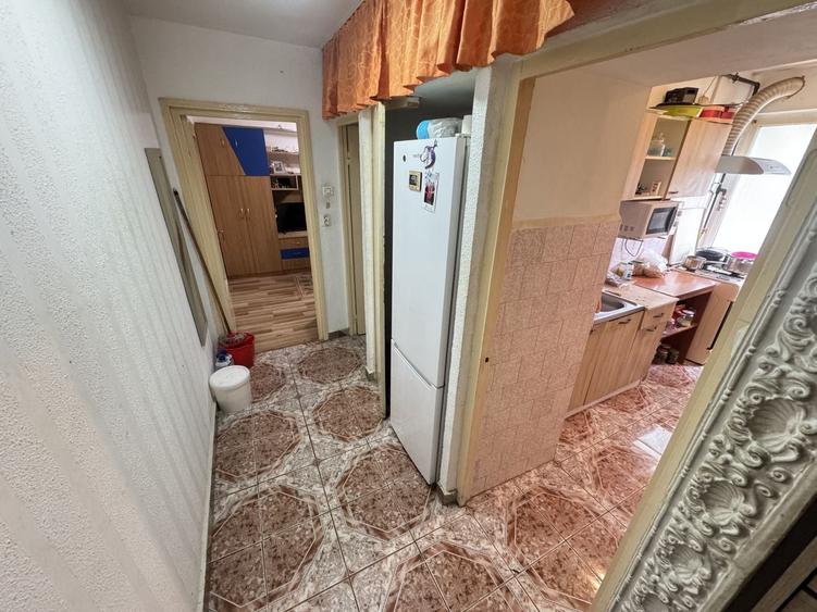 Apartament 2 camere zona Km 4 5 cu Gaze si Boxa - 8
