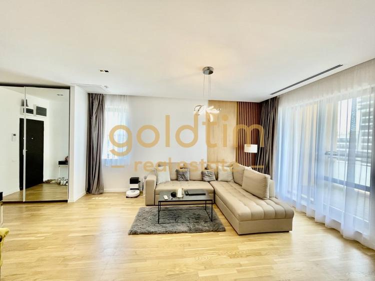 Apartament cu 4 camere decomandat în Aviației