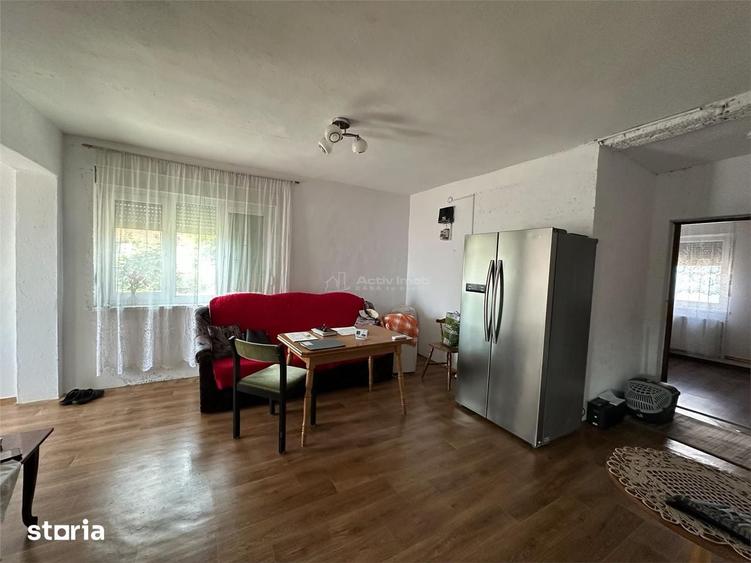 CASA SOLIDA CU TEREN SI CURTE, BOCSA VASIOVA. - 1