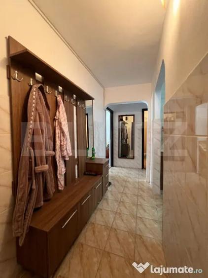 Apartament cu 2 camere decomandat, mobilat în Central