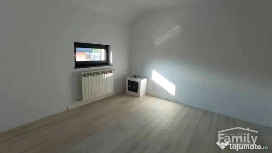 Casă cu 5 camere cu Teren 800 Mp în Burdujeni