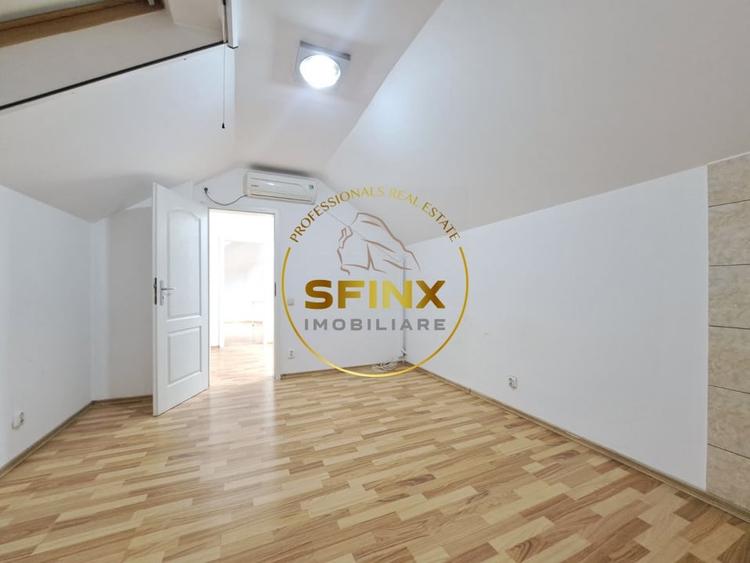 Casă individuală cu 6 camere cu Canalizare în Gara de Nord