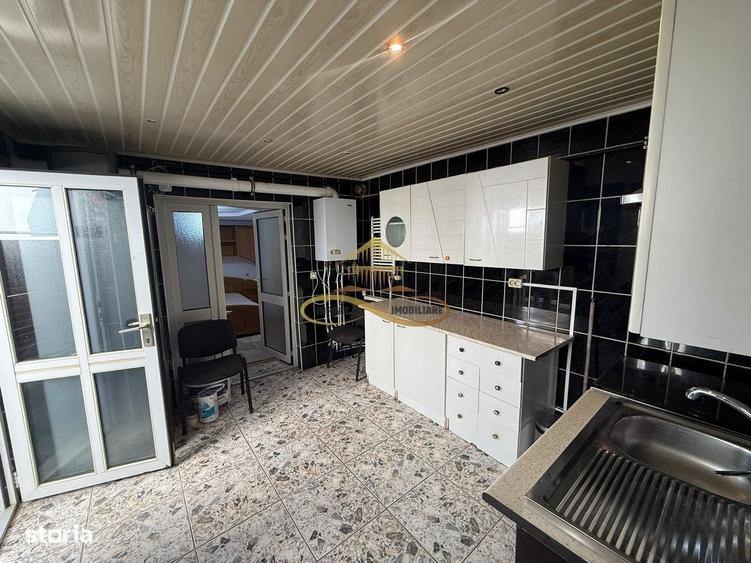 Casă cu 3 camere în Central