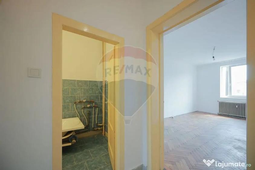 Apartament cu 2 camere decomandat în Decebal