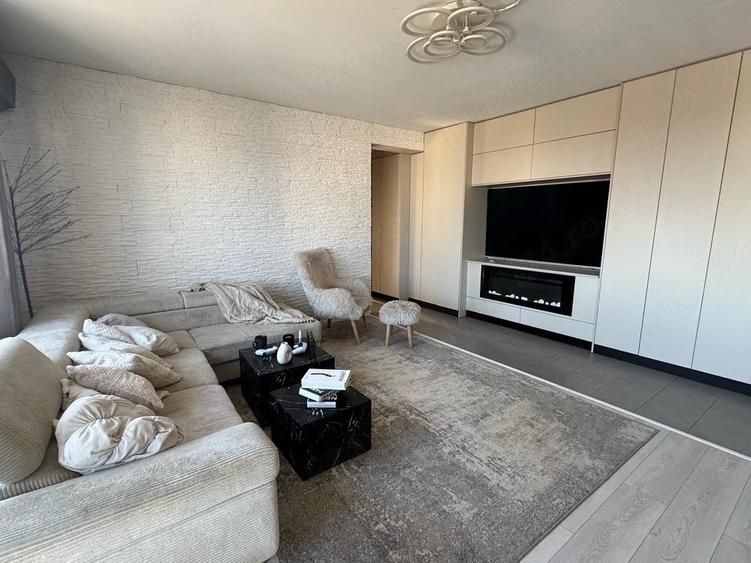 Apartament cu 2 camere decomandat în Giroc
