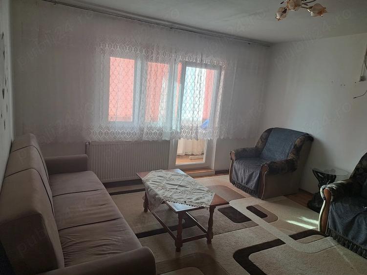 Apartament cu 2 camere semidecomandat în Aradului