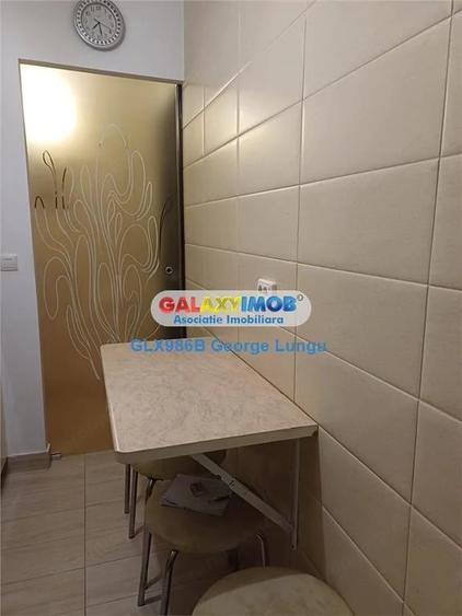 Apartament 3 camere zona Salaj sector 5 - 8