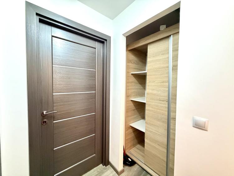 Apartament cu 2 camere semidecomandat, mobilat în Take Ionescu