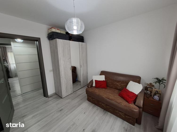 Apartament cu 3 camere în Km 4