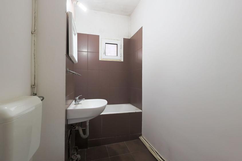 Apartament cu 3 camere decomandat în Ultracentral