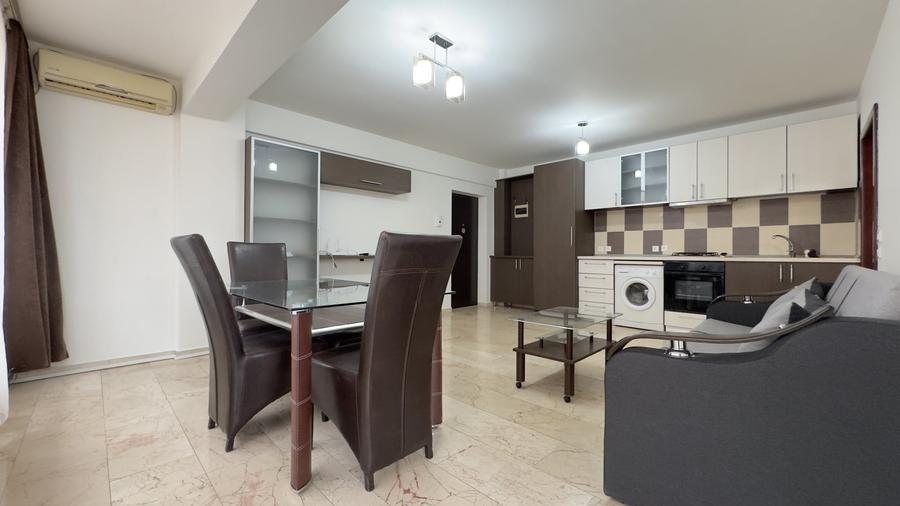 Apartament cu 2 camere semidecomandat, mobilat în Central