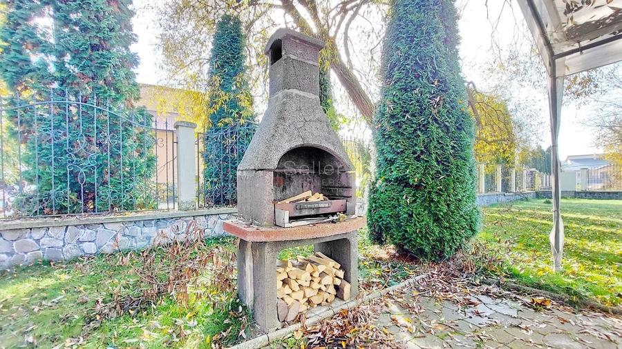 Casă individuală cu 5 camere cu Canalizare în Hălchiu