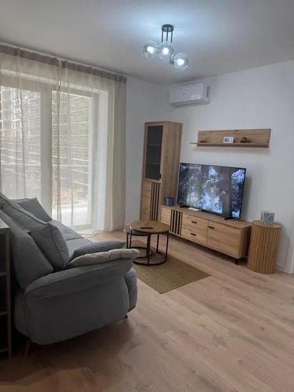 Apartament cu 2 camere decomandat în Theodor Pallady