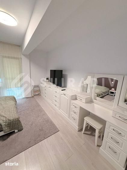 Apartament cu 4 camere semidecomandat, mobilat în Bună Ziua