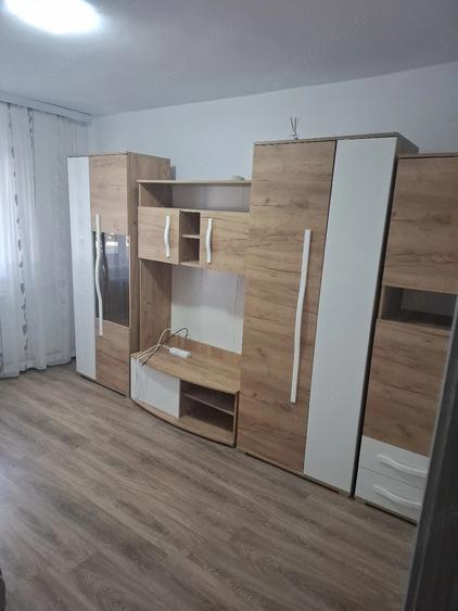 Garsonieră decomandată în Exterior Vest