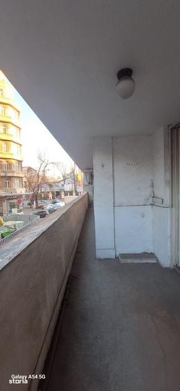 Apartament cu 3 camere în Rosetti