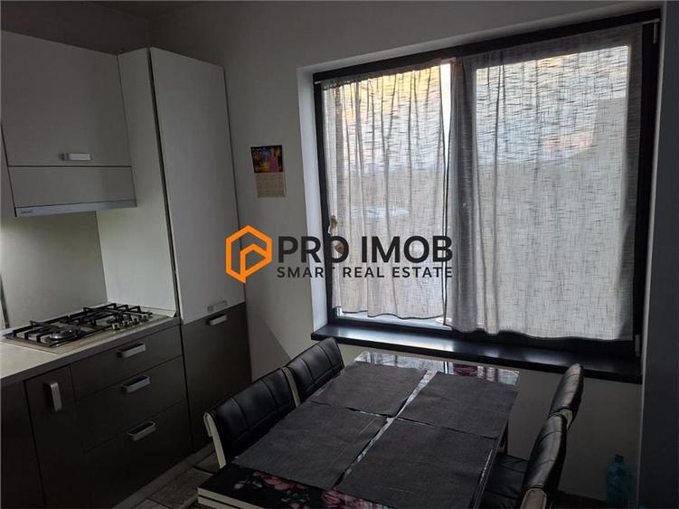 Apartament cu 3 camere decomandat, mobilat în Brăilei