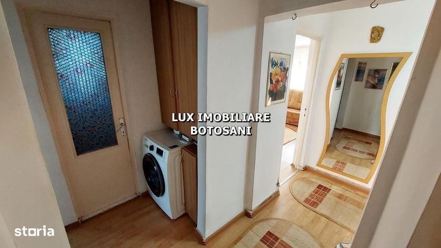 Apartament cu 4 camere în Central