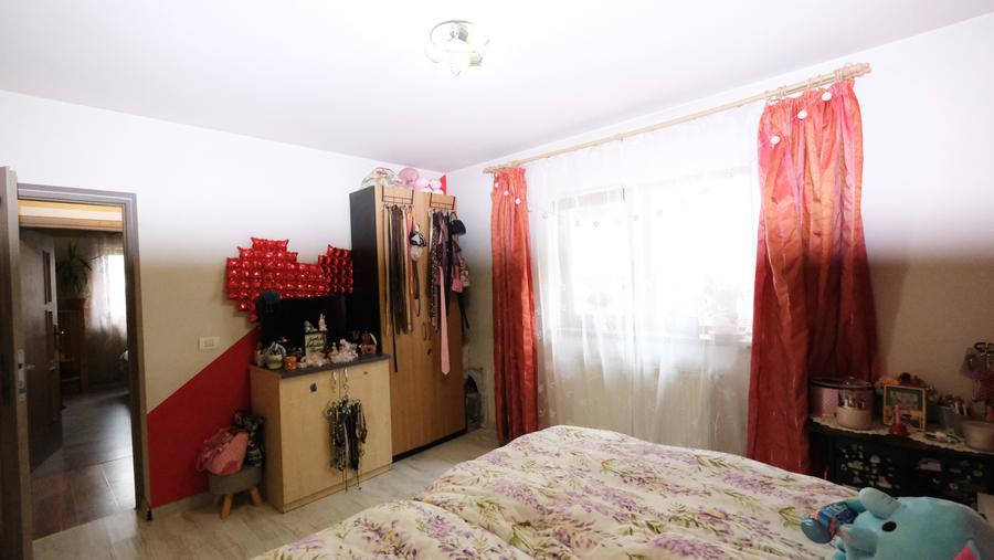 Casă individuală cu 4 camere cu Teren 513 Mp în Țegheș