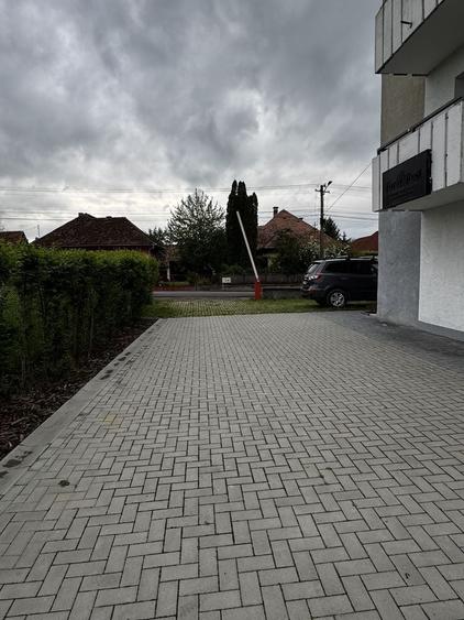 Apartament cu 4 camere nedecomandat în Central