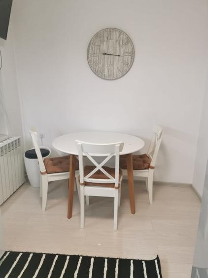 Casă cu 6 camere cu Teren 300 Mp în Bartolomeu