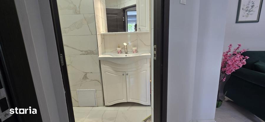 Apartament cu 2 camere semidecomandat în Micro 9