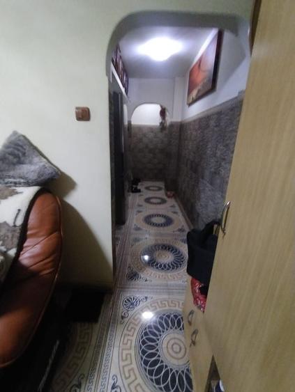 Apartament cu 3 camere semidecomandat în Tomis Nord