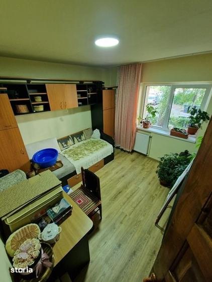 Apartament cu 2 camere decomandat în Lipovei