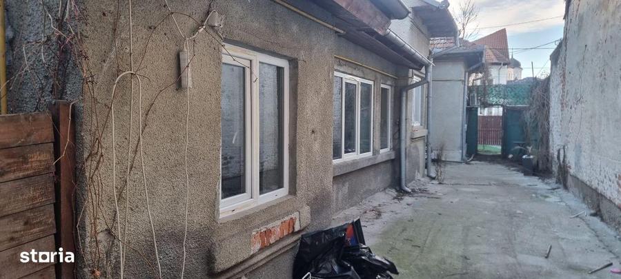 Casă cu Teren 282 Mp în Calea București