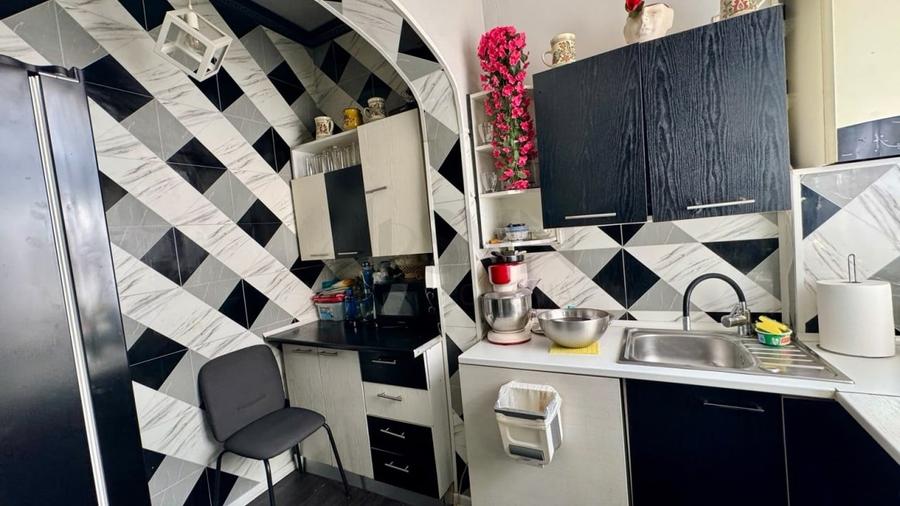 Apartament cu 3 camere decomandat, mobilat în Titulescu