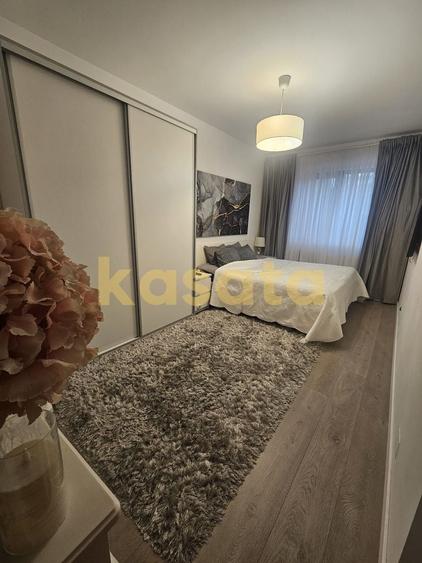 Apartament cu 3 camere semidecomandat, mobilat în Sisești