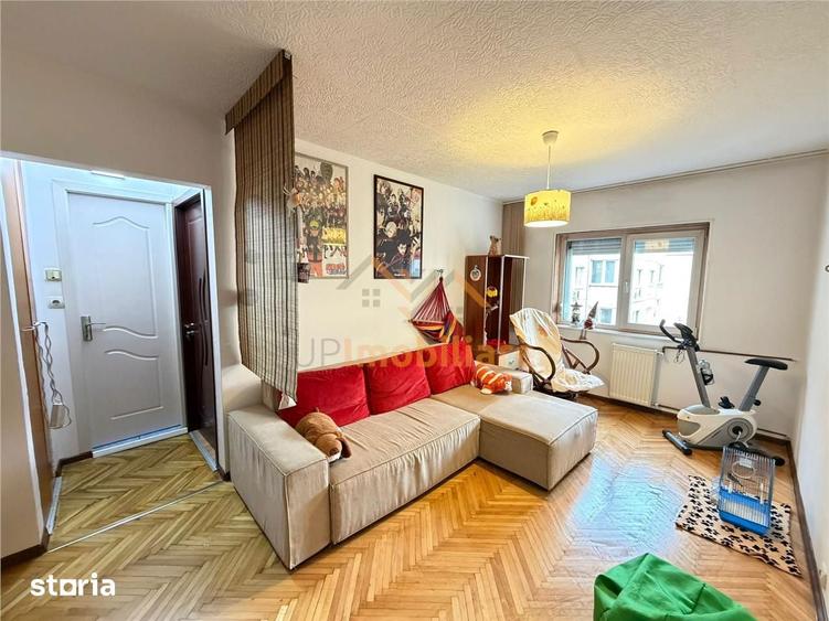 Apartament cu 3 camere în Dragoș Vodă
