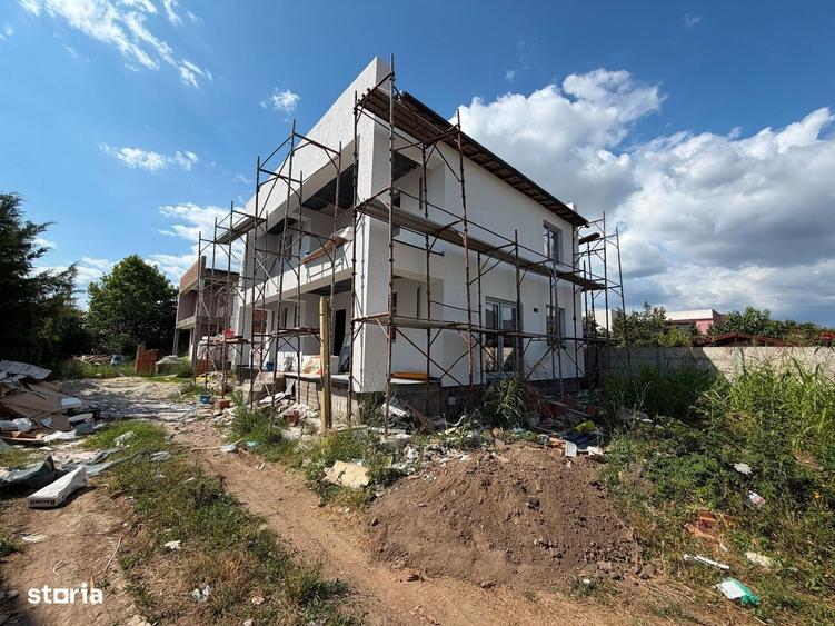 Casă cu 4 camere în Central