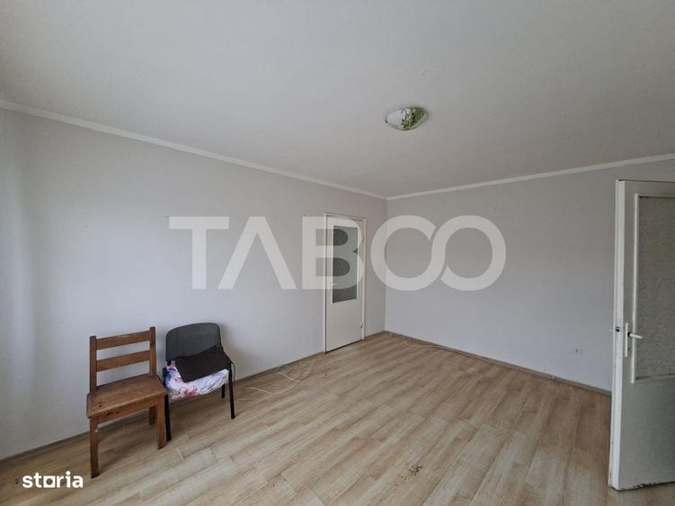 Apartament cu 2 camere semidecomandat în Cedonia