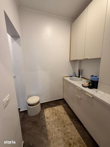 Garsonieră decomandată în Central