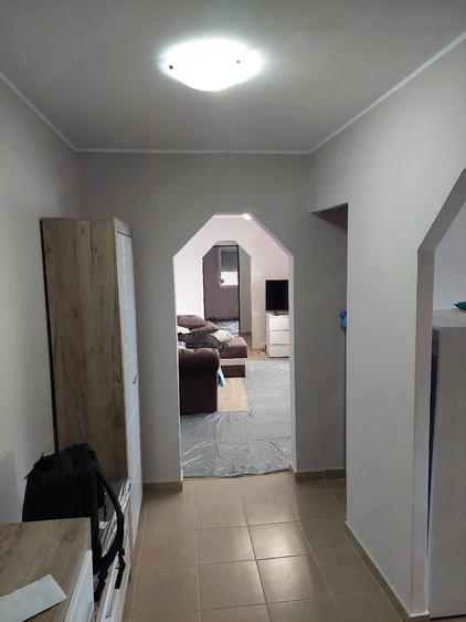 Apartament cu 2 camere decomandat în Orșova