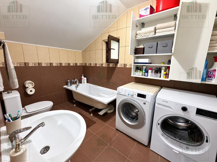 Casă individuală cu 5 camere cu Teren 300 Mp în Berceni