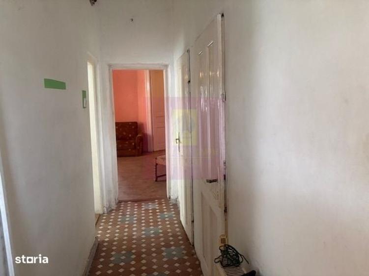 Casă cu 3 camere în Floreasca